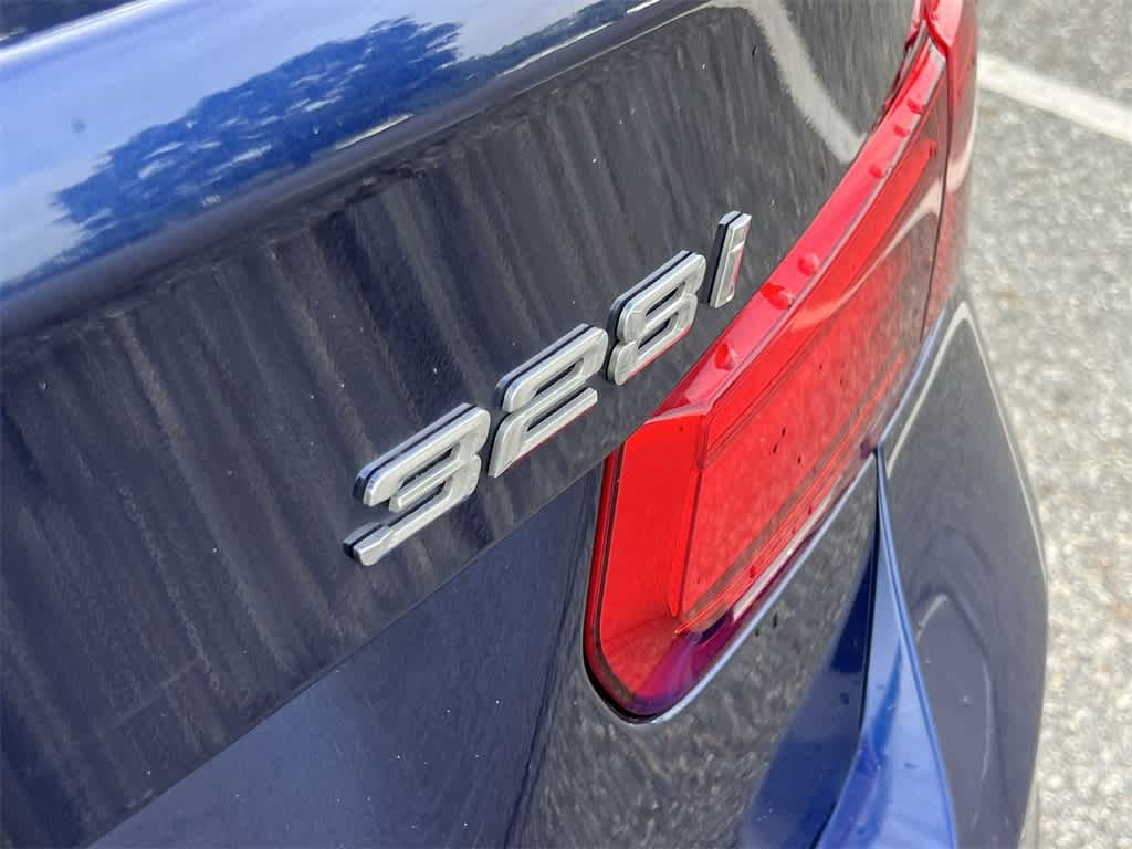 Thumbnail: 2016 BMW 3 Series - 15