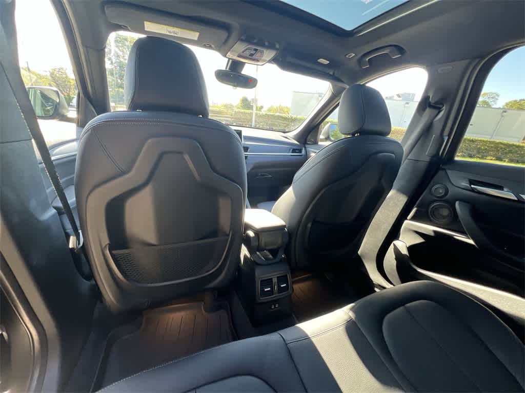 Thumbnail: 2018 BMW X1 - 20