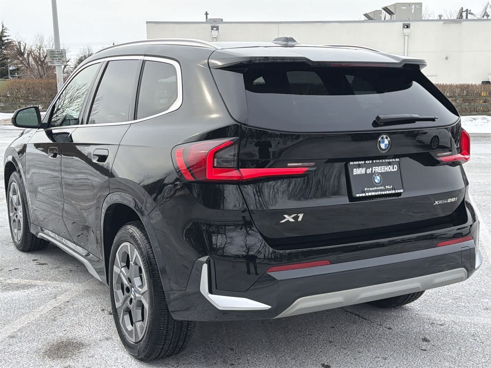 Thumbnail: 2025 BMW X1 - 12