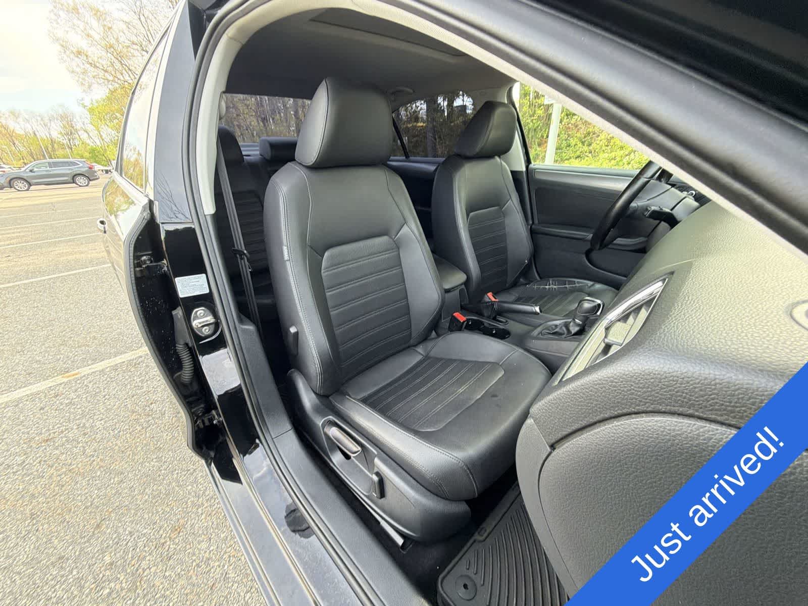 Thumbnail: 2013 Volkswagen Jetta - 22