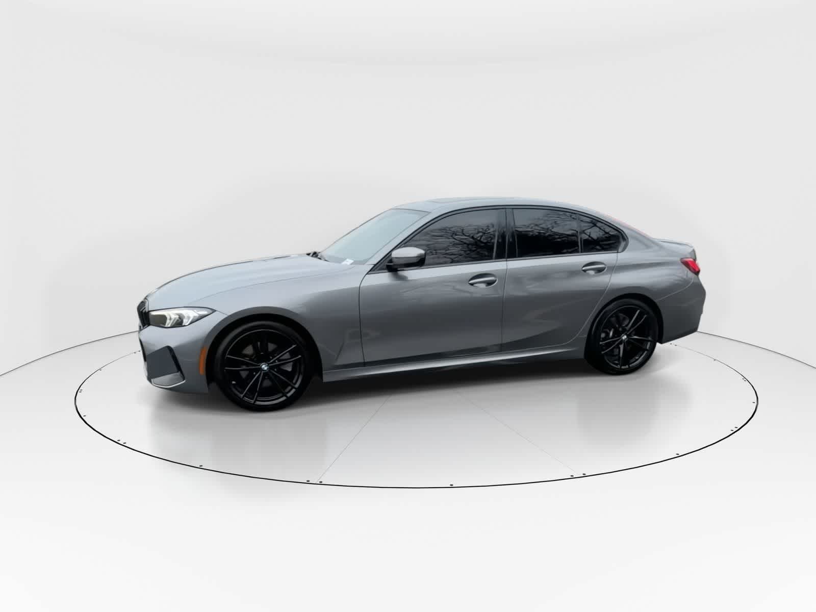 Thumbnail: 2023 BMW 3 Series - 4