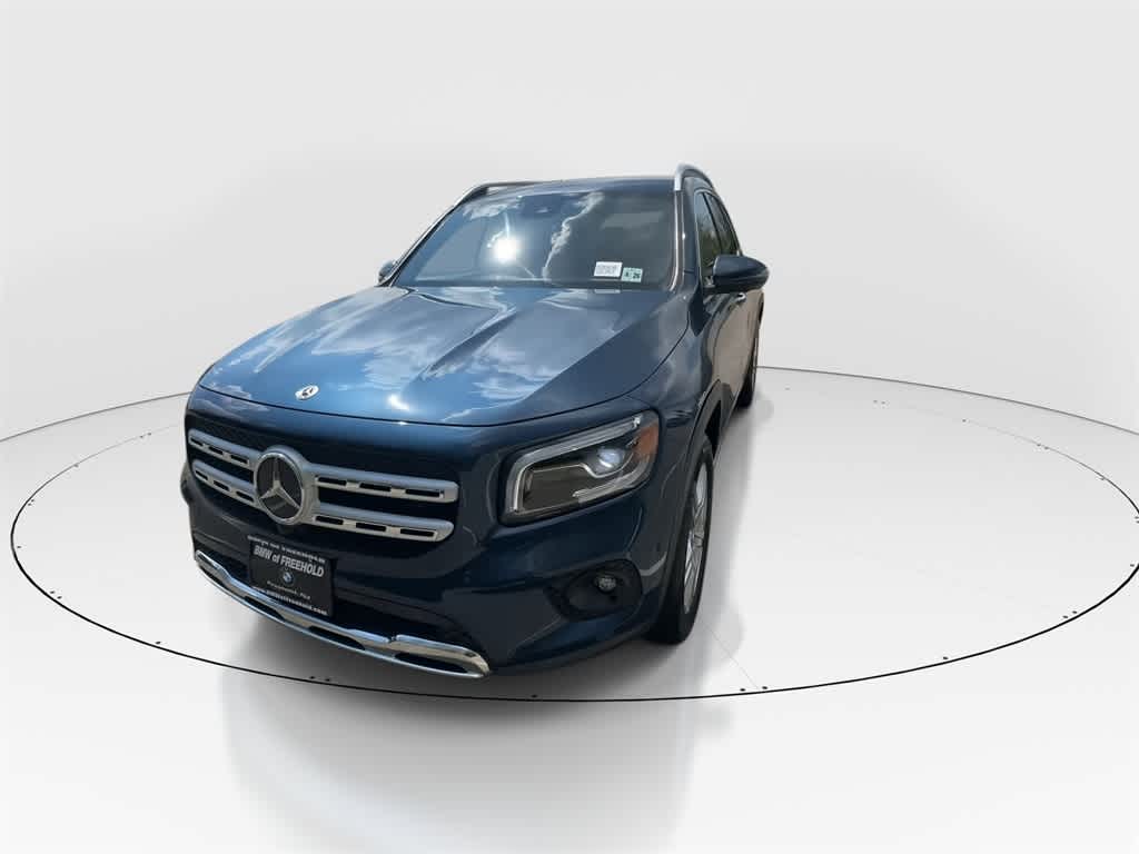 Thumbnail: 2021 Mercedes-Benz GLB - 4