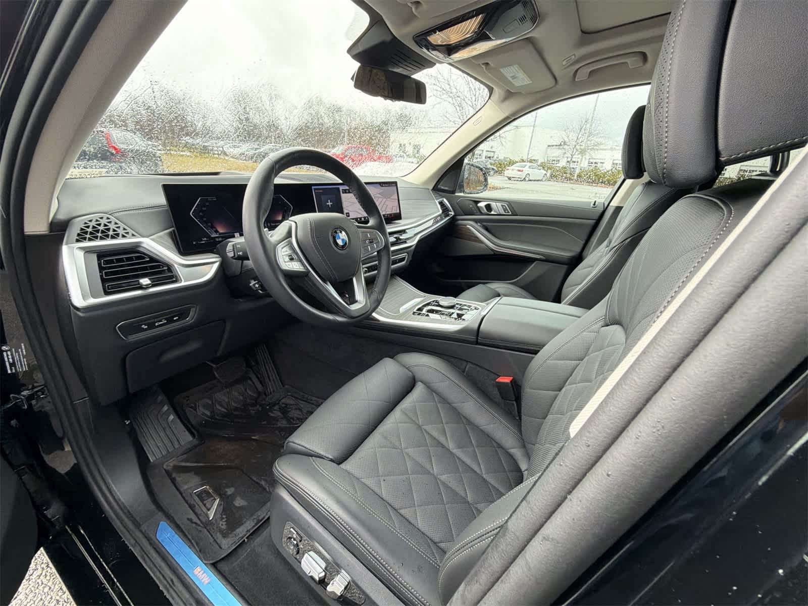 Thumbnail: 2025 BMW X7 - 10