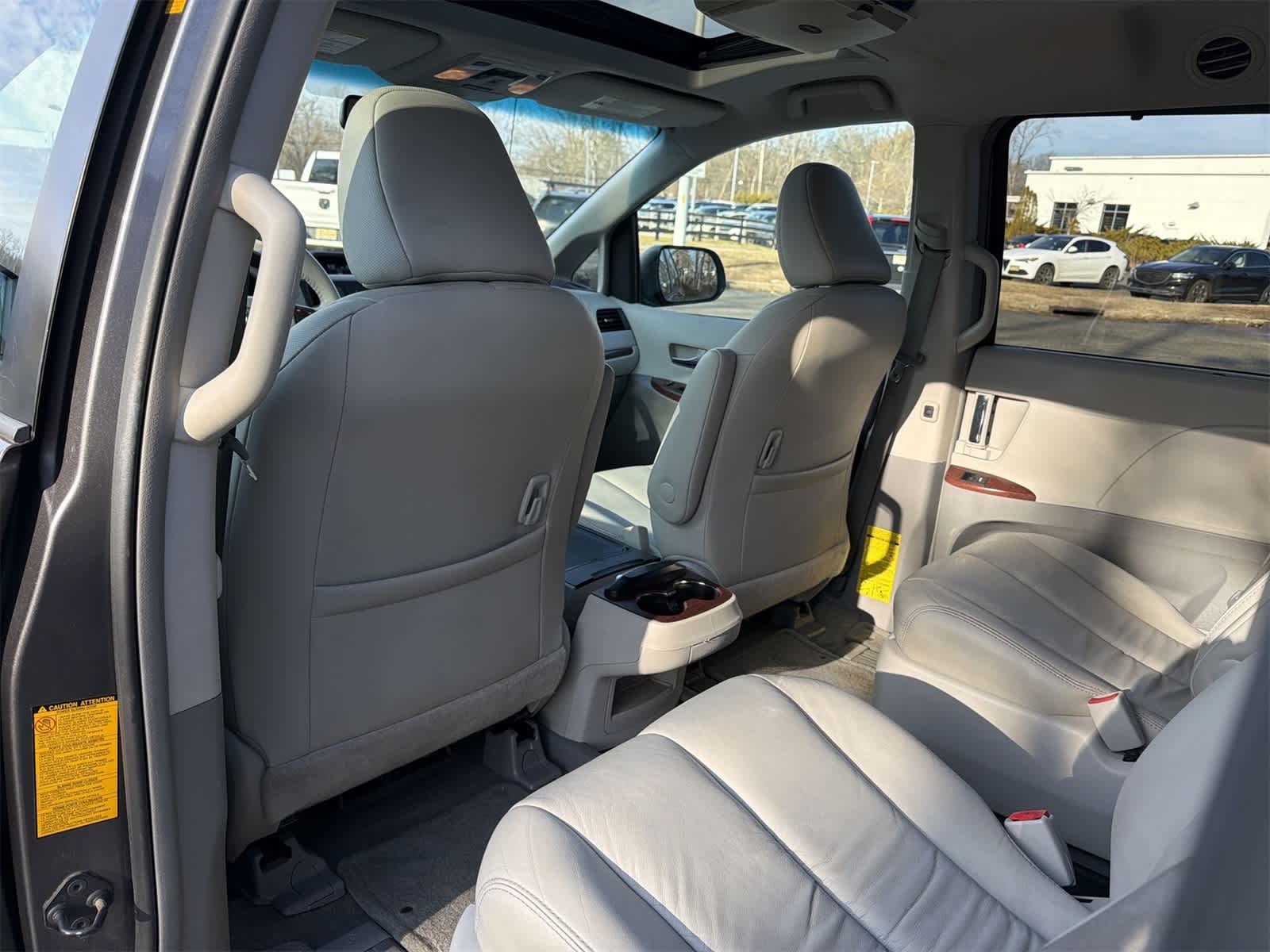 Thumbnail: 2013 Toyota Sienna - 20