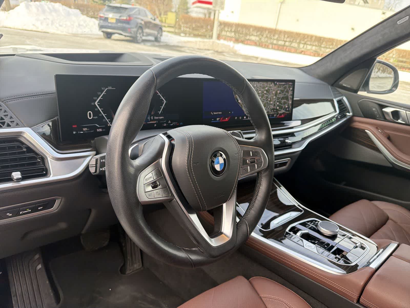 Thumbnail: 2024 BMW X7 - 23