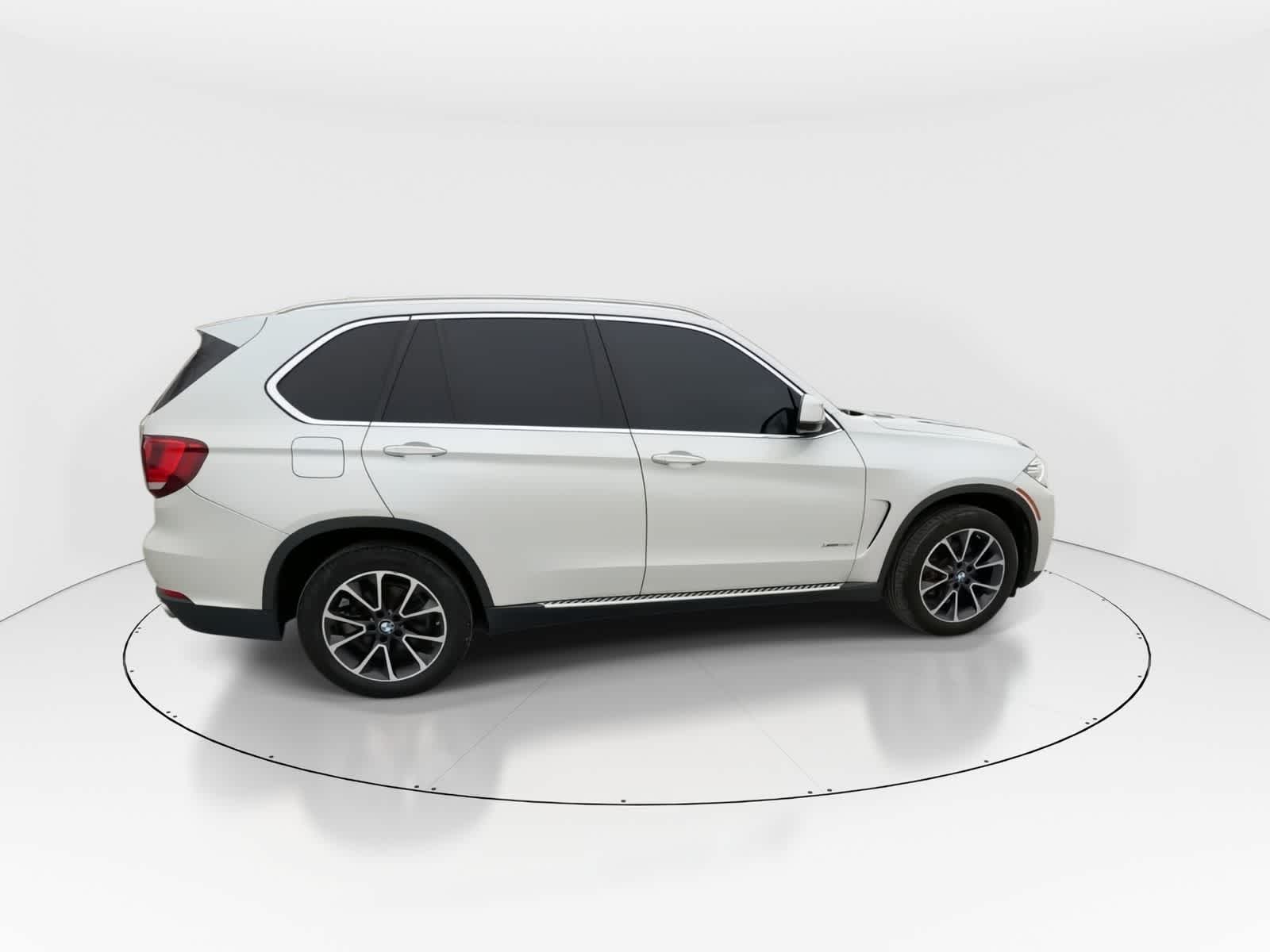 Thumbnail: 2017 BMW X5 - 2