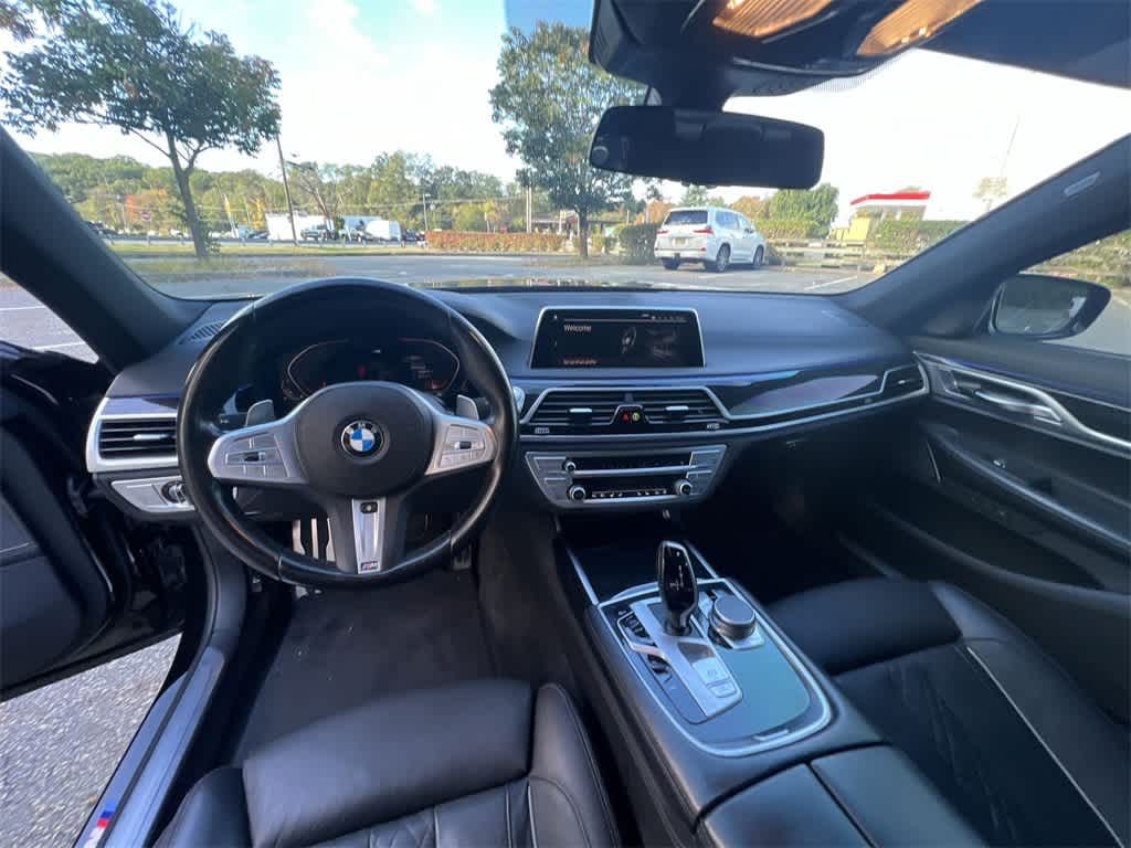 Thumbnail: 2022 BMW 7 Series - 18