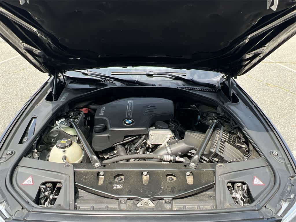 Thumbnail: 2016 BMW 5 Series - 17