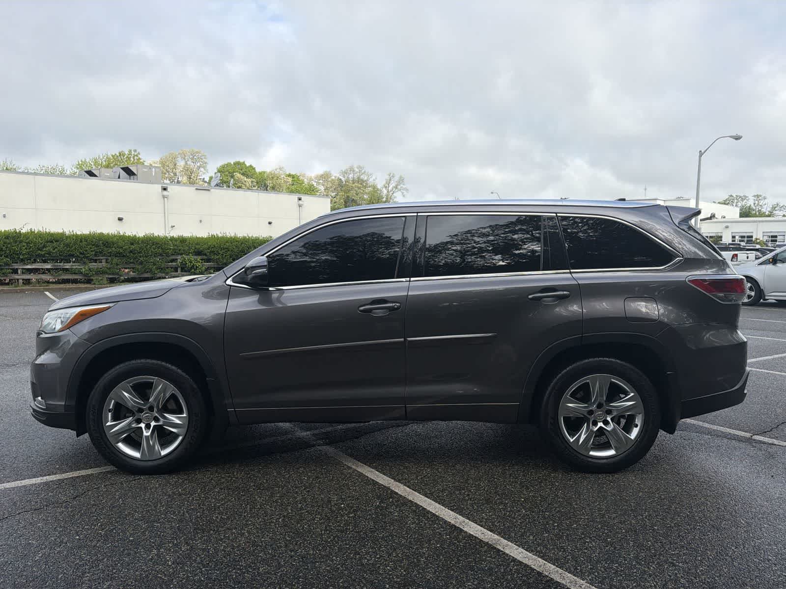 Thumbnail: 2014 Toyota Highlander - 10