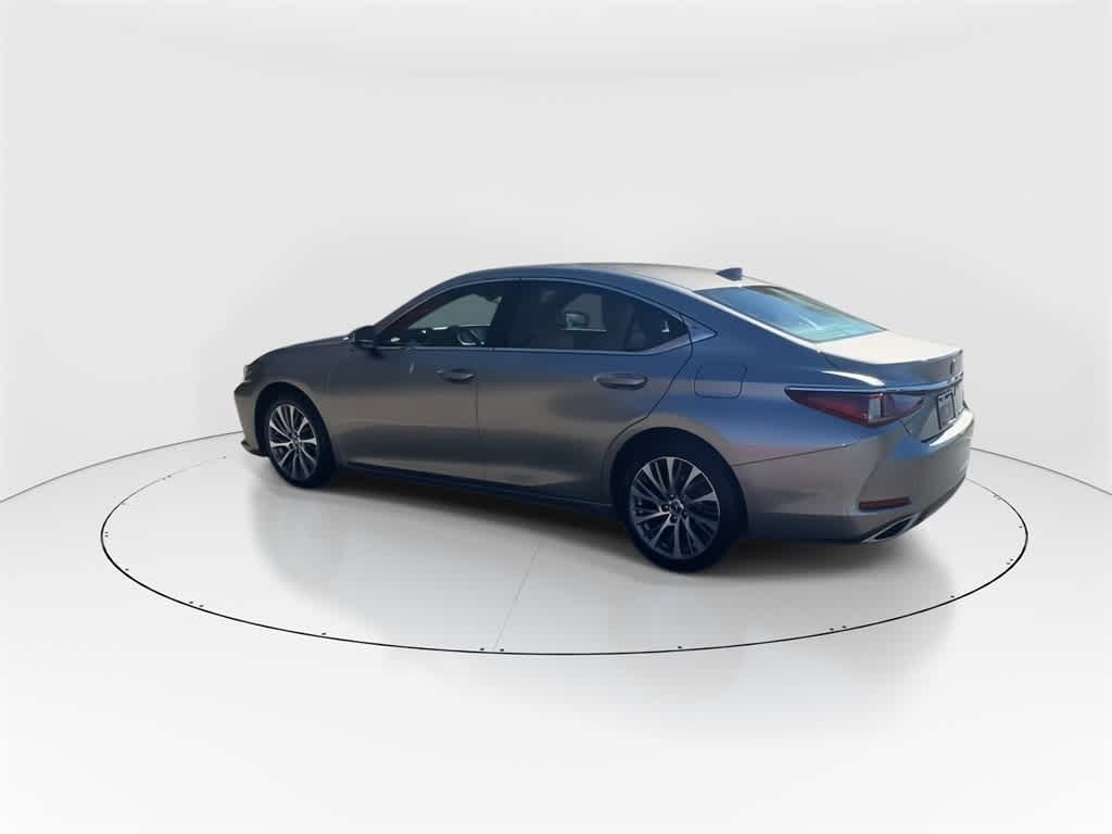Thumbnail: 2019 Lexus ES - 7