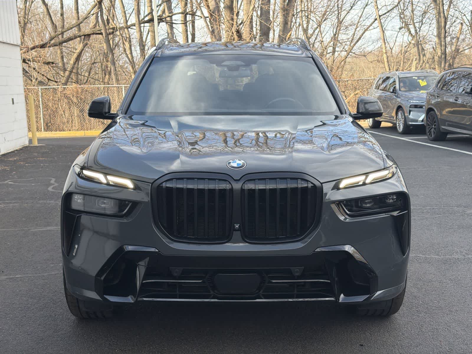 Thumbnail: 2024 BMW X7 - 14
