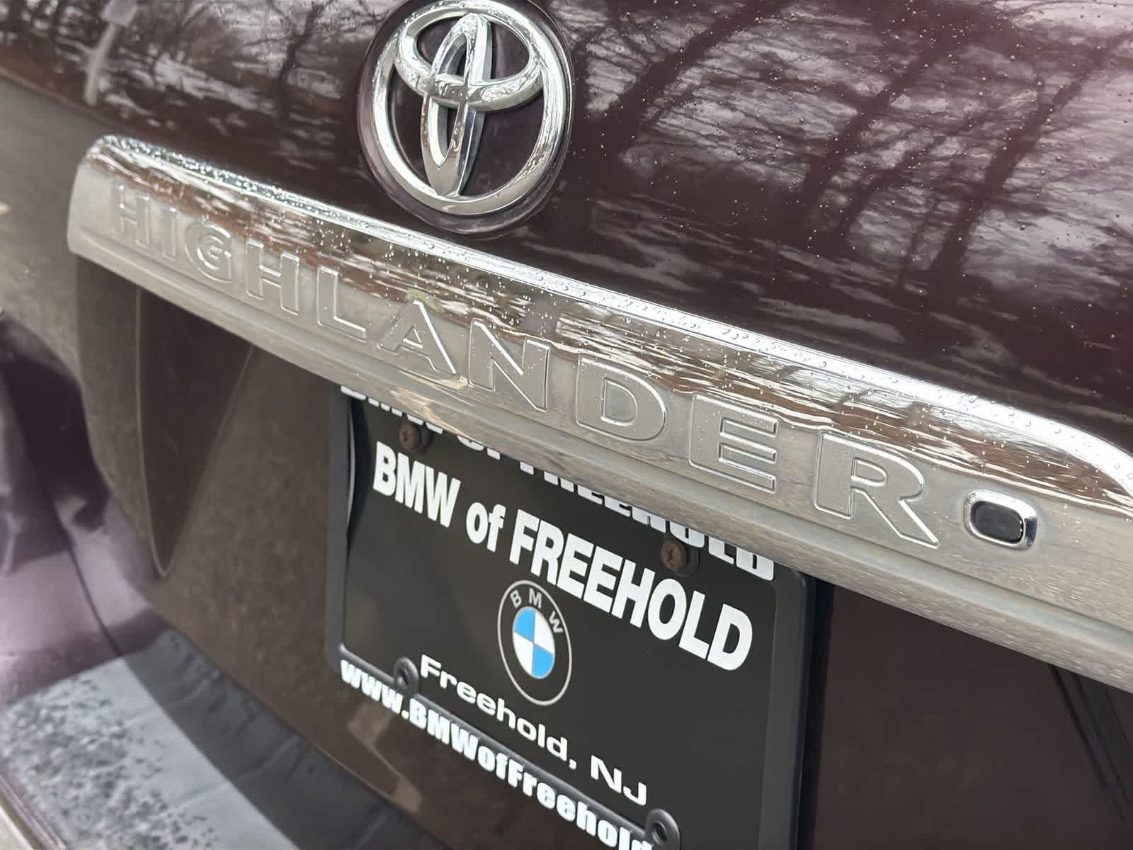 Thumbnail: 2013 Toyota Highlander - 15