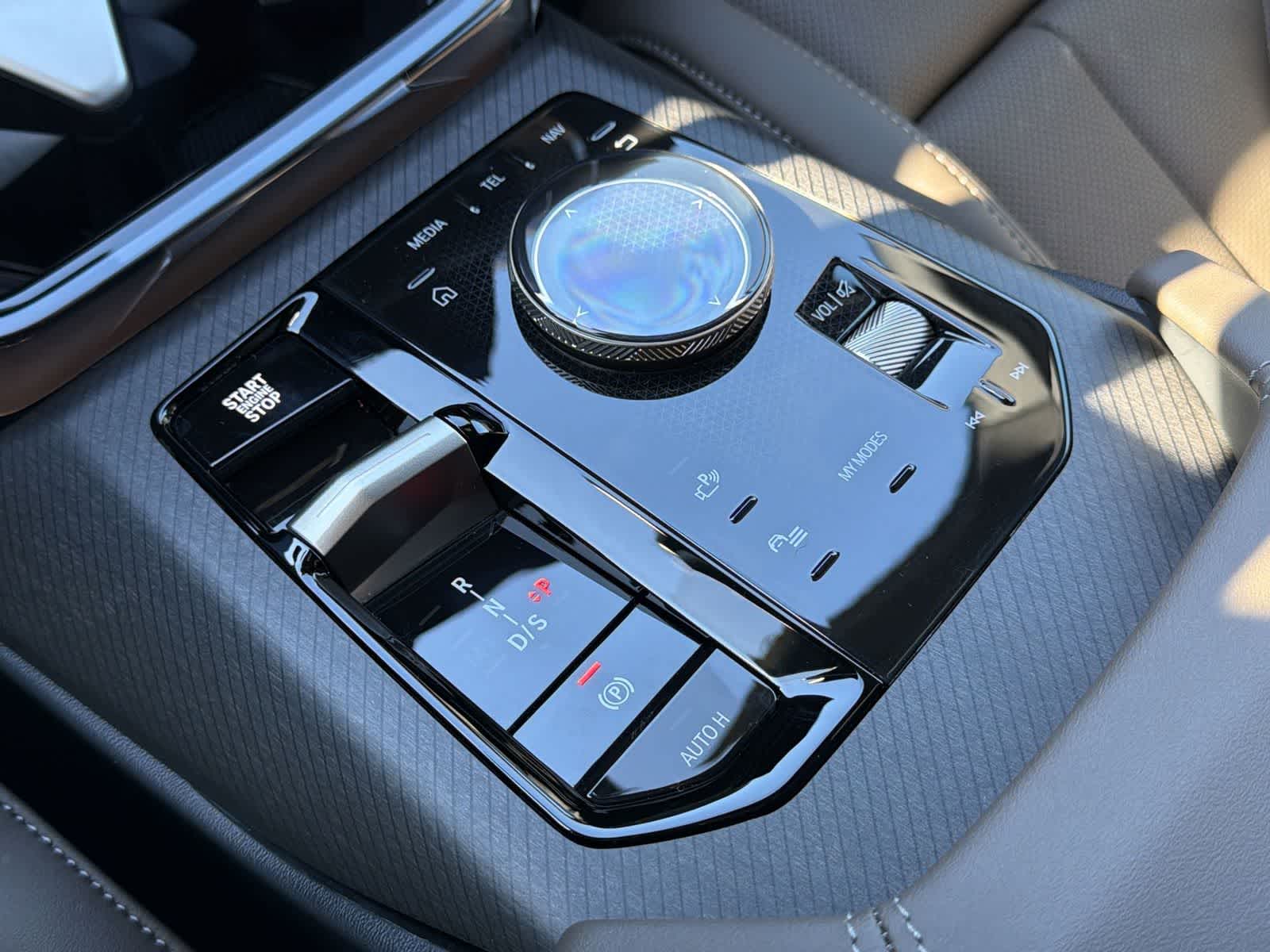 Thumbnail: 2025 BMW X3 - 25