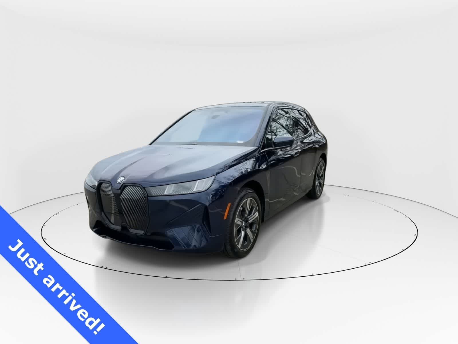 Thumbnail: 2026 BMW iX - 3