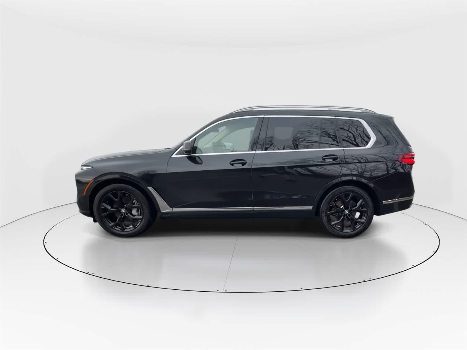 Thumbnail: 2025 BMW X7 - 8