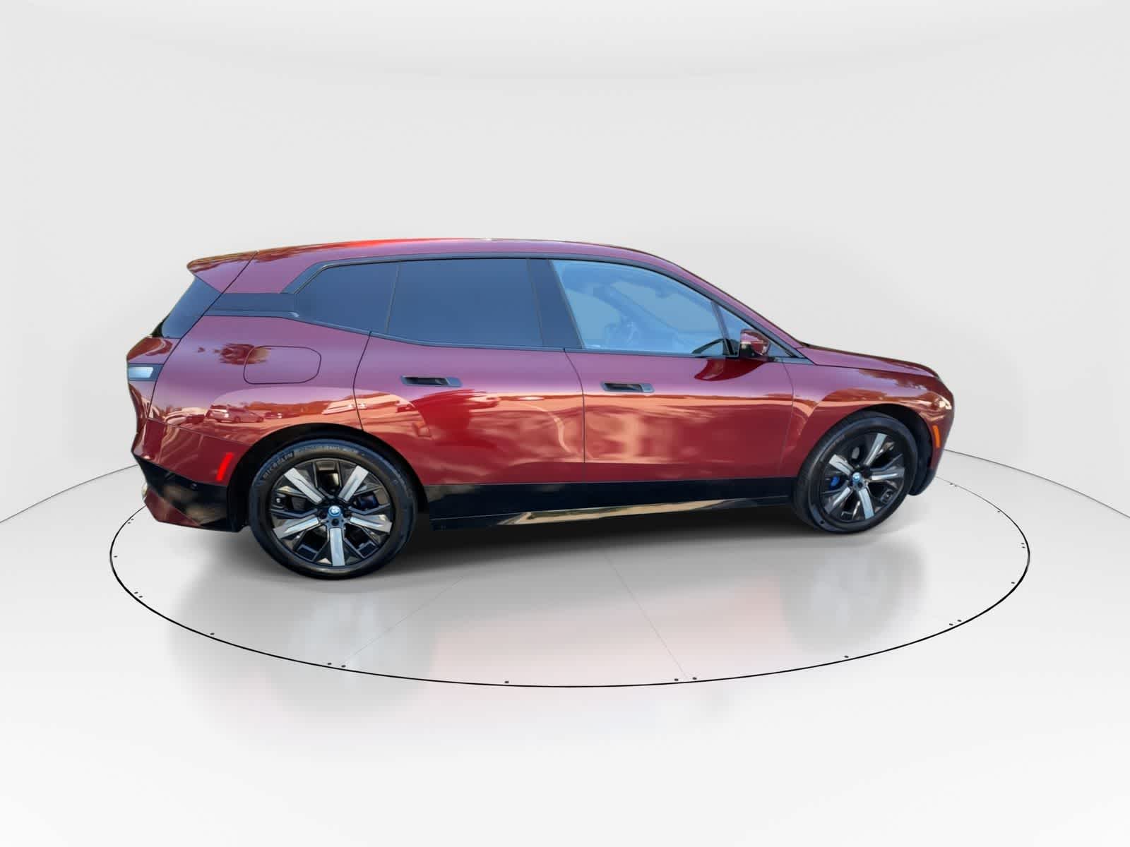 Thumbnail: 2023 BMW iX - 8