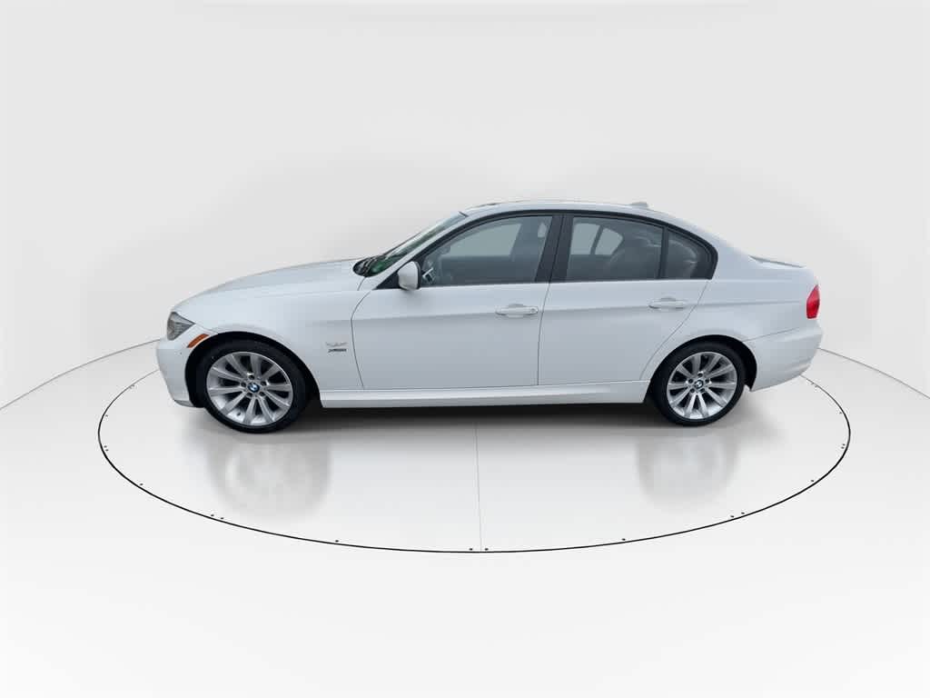 Thumbnail: 2011 BMW 3 Series - 5