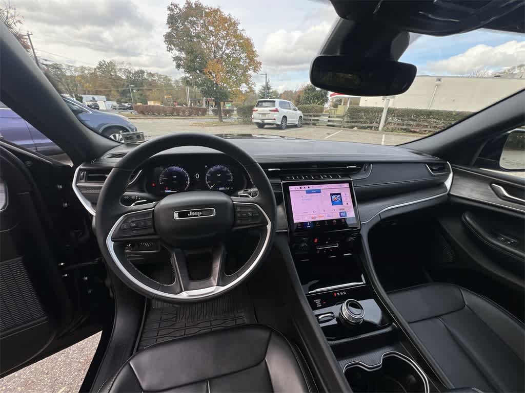 Thumbnail: 2024 Jeep Grand Cherokee - 18