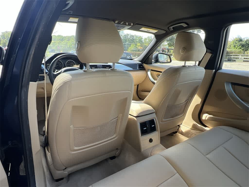 Thumbnail: 2016 BMW 3 Series - 20