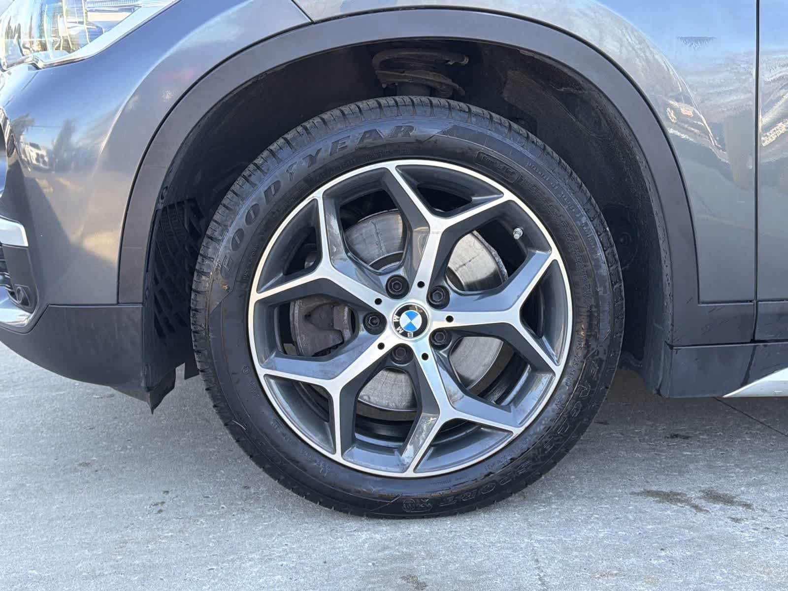 Thumbnail: 2019 BMW X1 - 16
