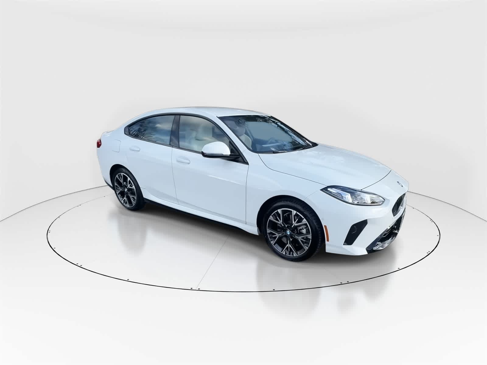 Thumbnail: 2025 BMW 2 Series - 3