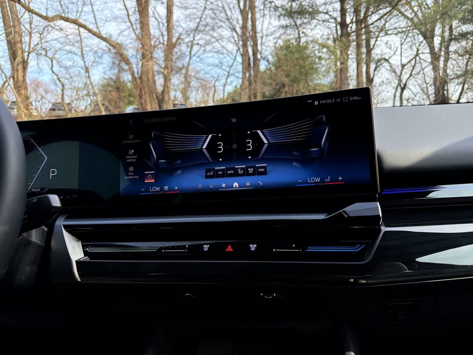 Thumbnail: 2026 BMW 5 Series - 24