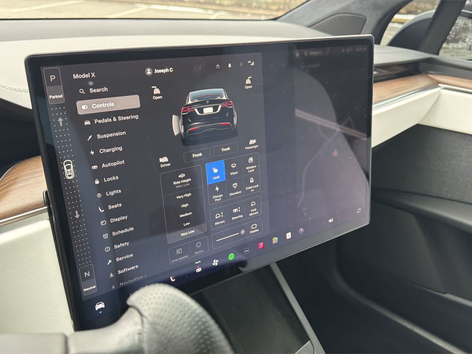 Thumbnail: 2023 Tesla Model X - 24