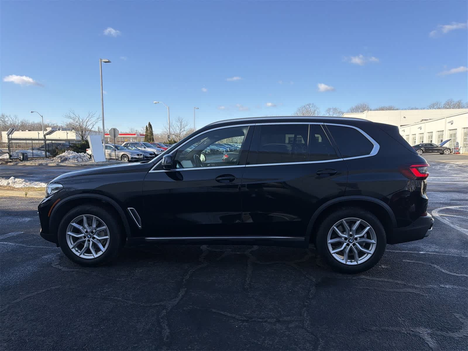 Thumbnail: 2022 BMW X5 - 11