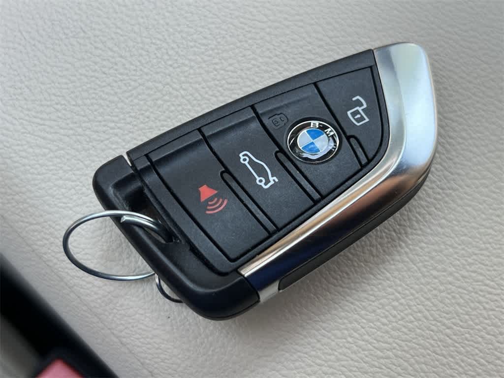 Thumbnail: 2022 BMW X4 - 28