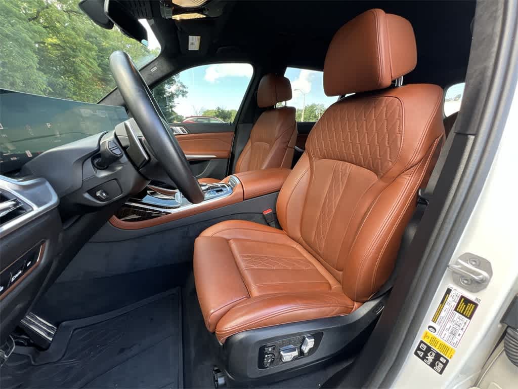 Thumbnail: 2024 BMW X7 - 19