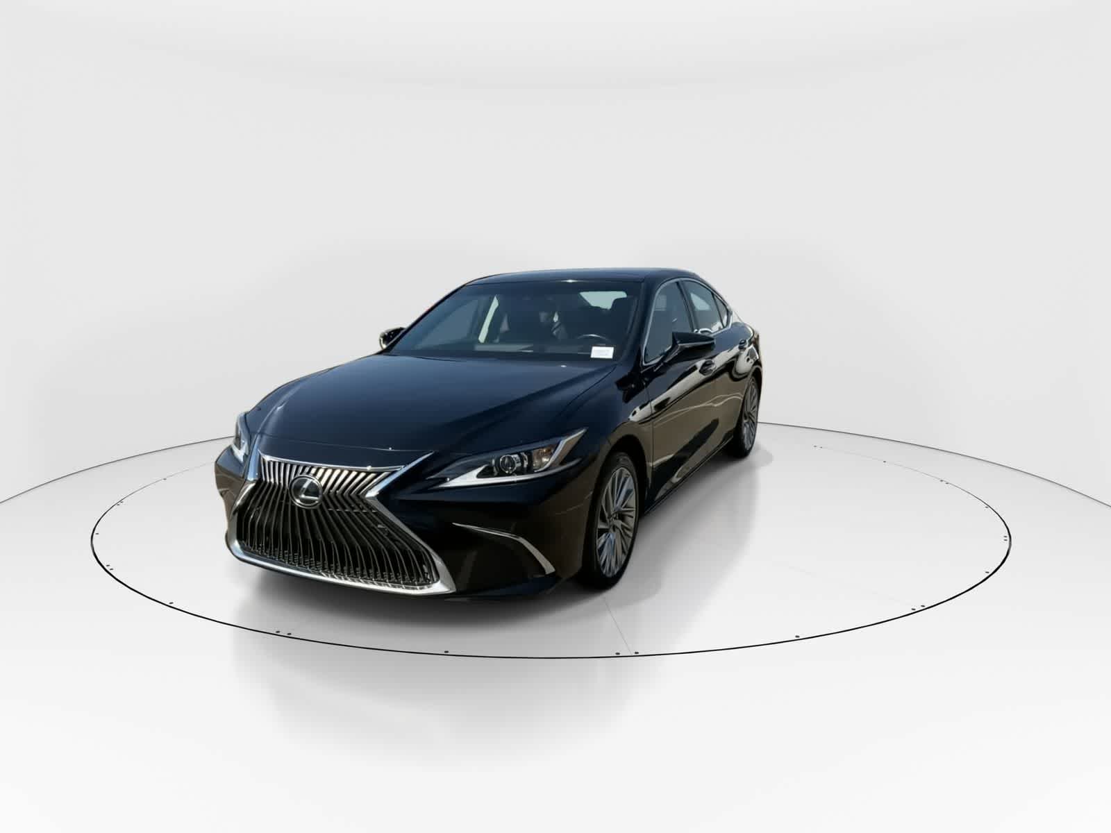 Thumbnail: 2020 Lexus ES - 3