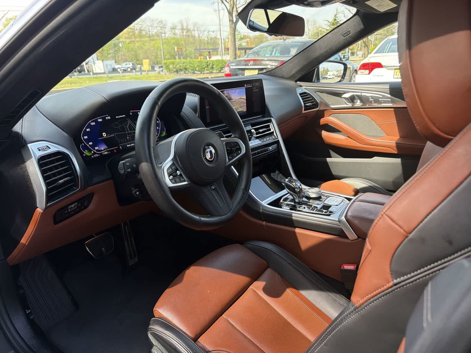 Thumbnail: 2024 BMW 8 Series - 10