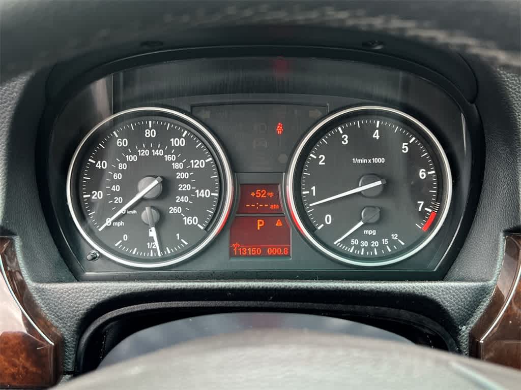 Thumbnail: 2011 BMW 3 Series - 26