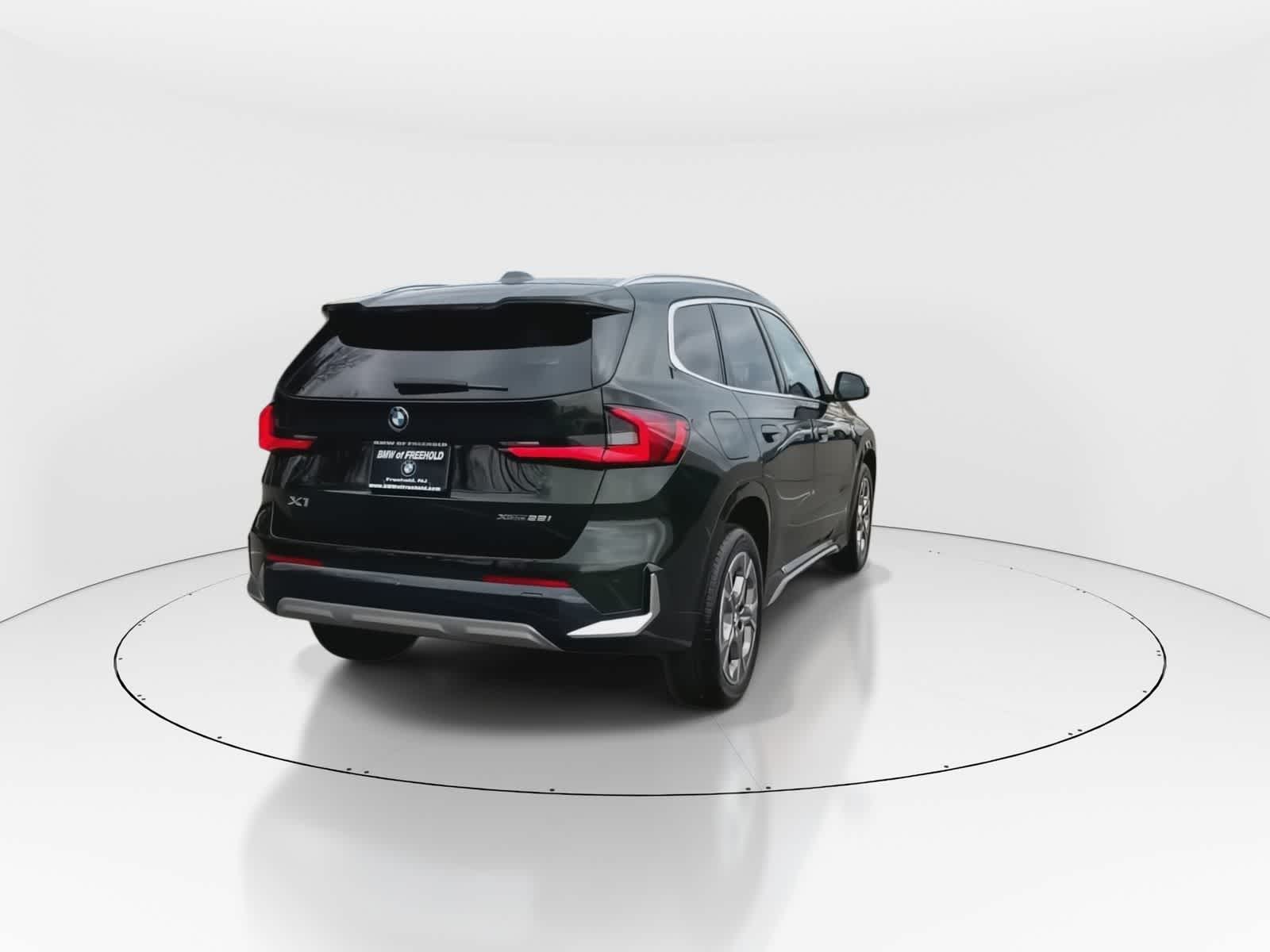 Thumbnail: 2023 BMW X1 - 9