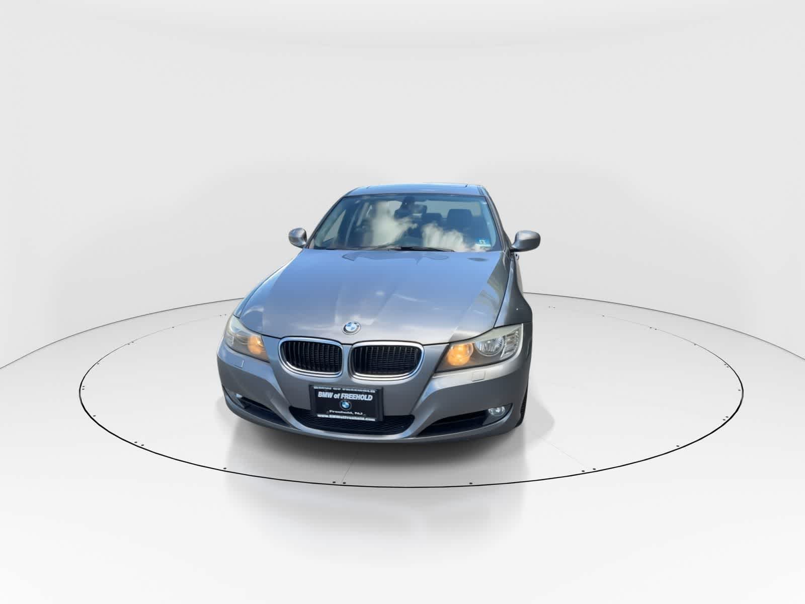 Thumbnail: 2011 BMW 3 Series - 3