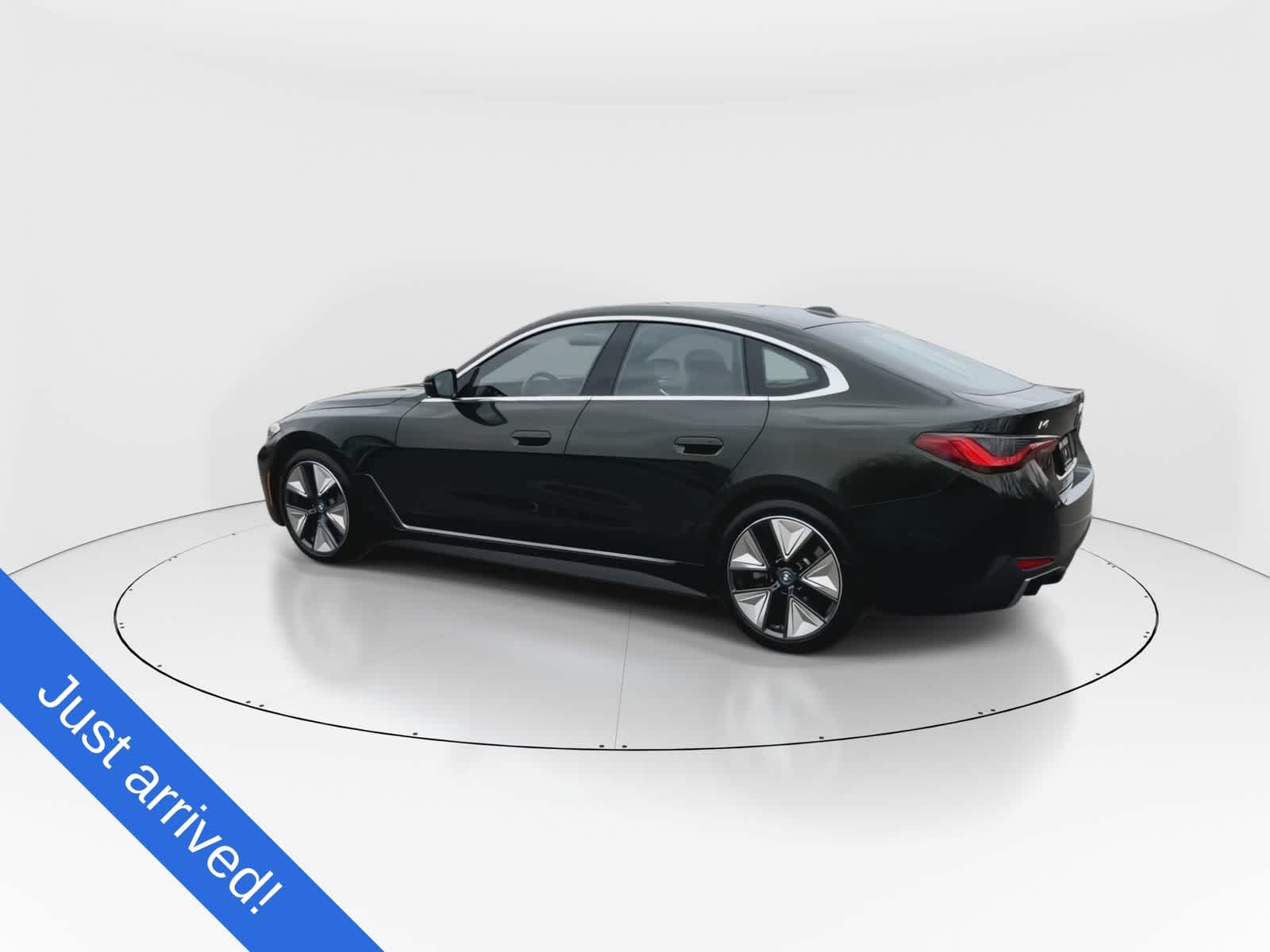 Thumbnail: 2023 BMW i4 - 6