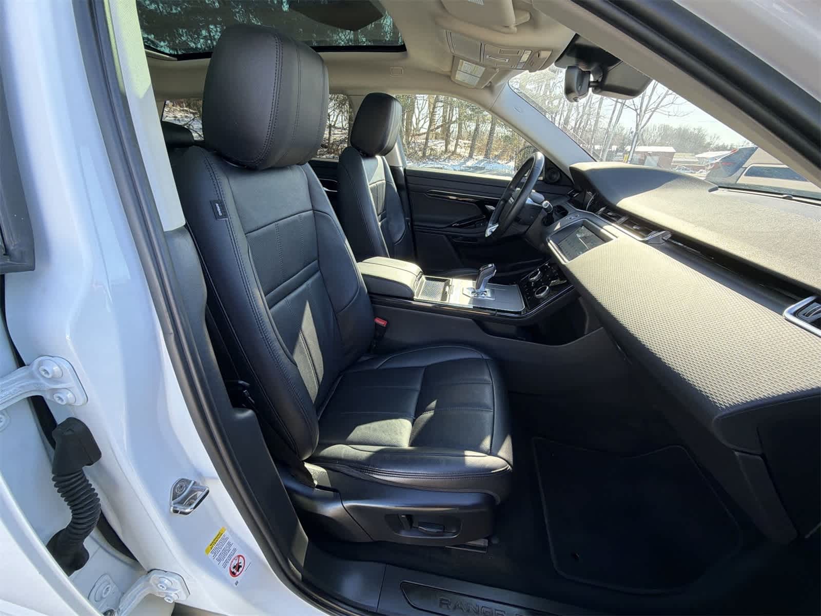 Thumbnail: 2020 Land Rover Range Rover Evoque - 22