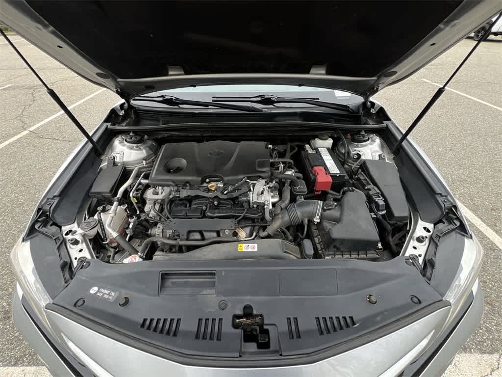 Thumbnail: 2019 Toyota Camry - 17