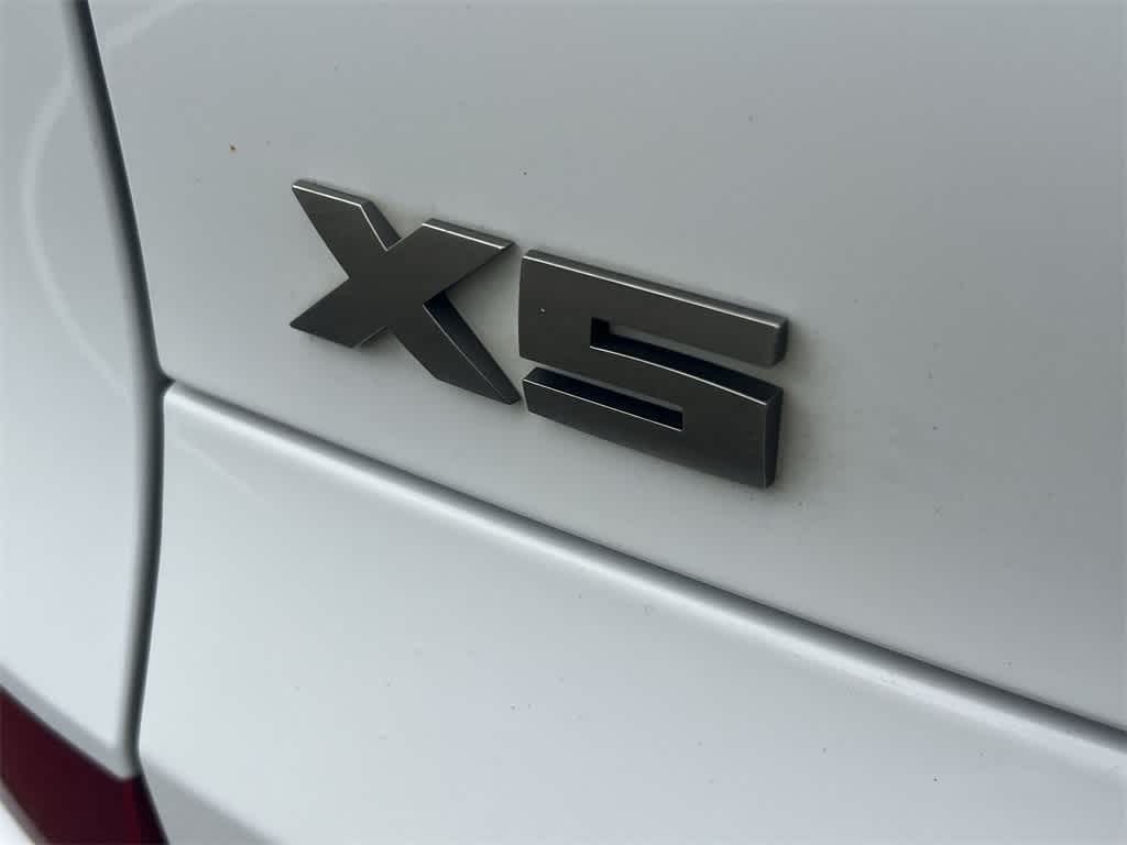 Thumbnail: 2021 BMW X5 - 15