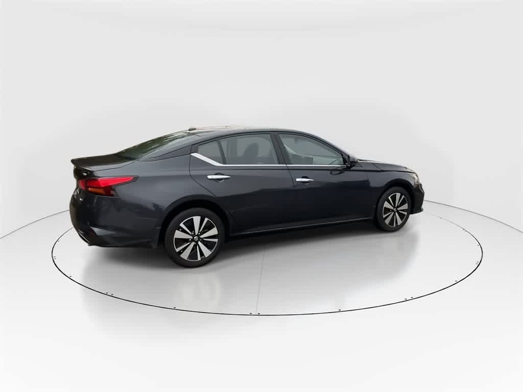 2019 Nissan Altima 2.5 SV photo 2