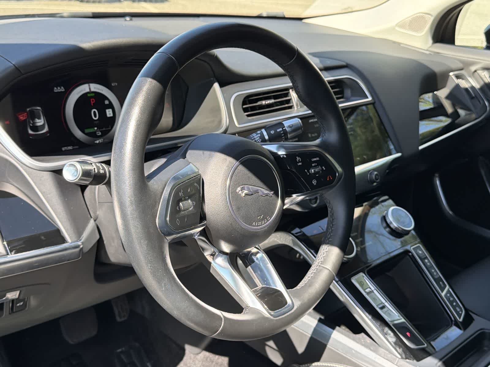 Thumbnail: 2020 Jaguar I-Pace - 23