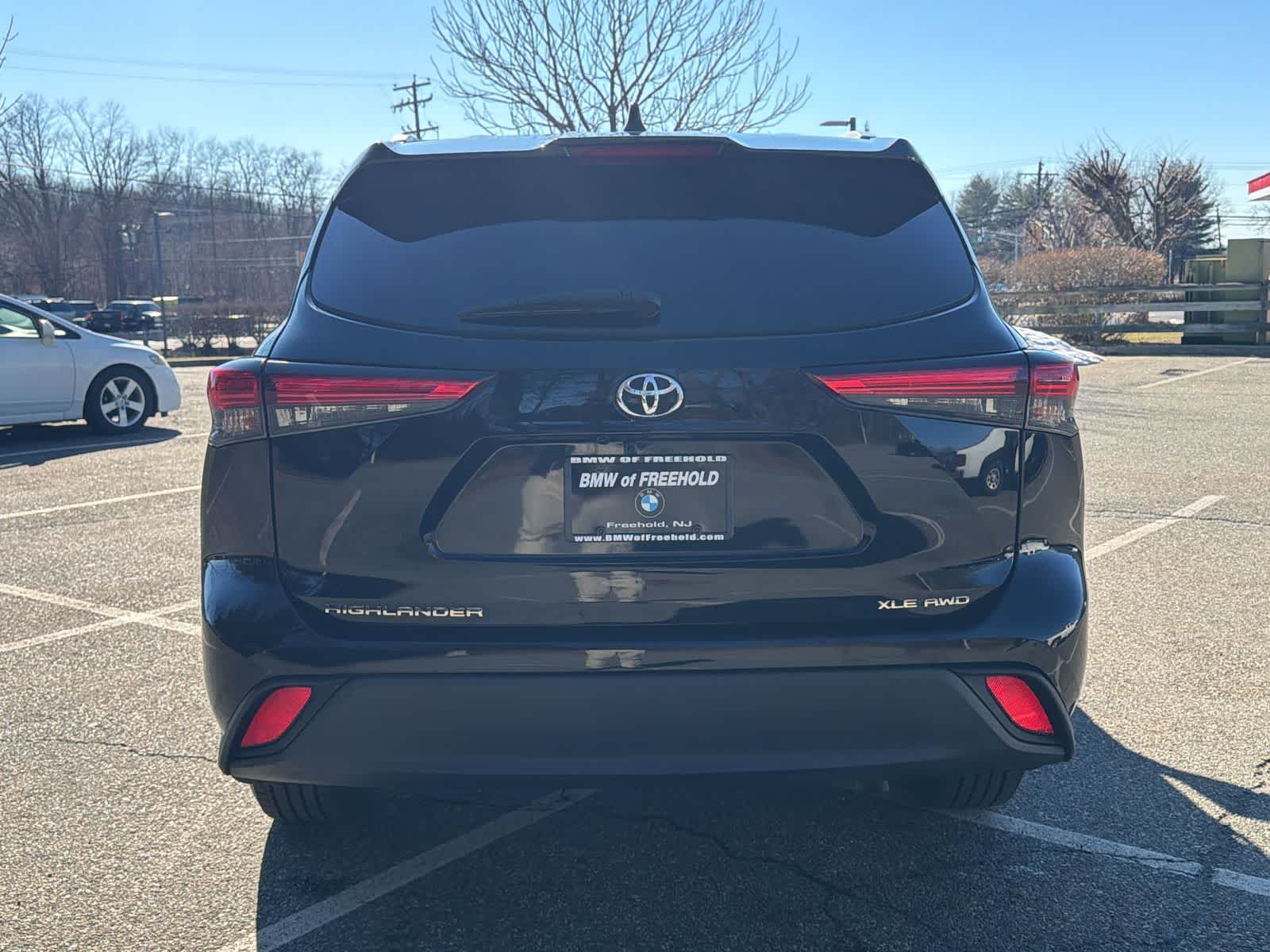 Thumbnail: 2022 Toyota Highlander - 13