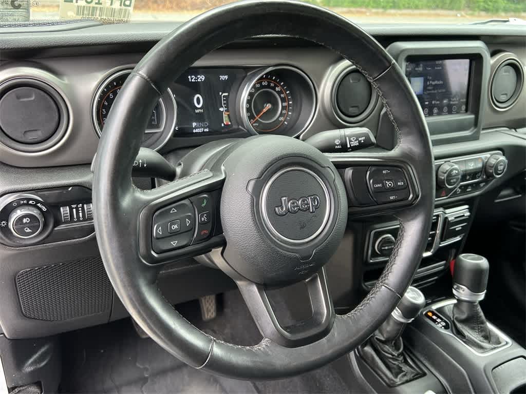 Thumbnail: 2021 Jeep Gladiator - 22