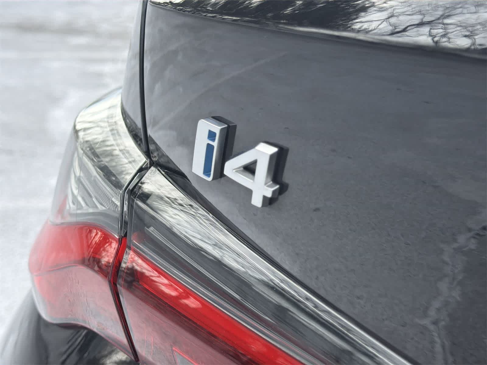 Thumbnail: 2023 BMW i4 - 15