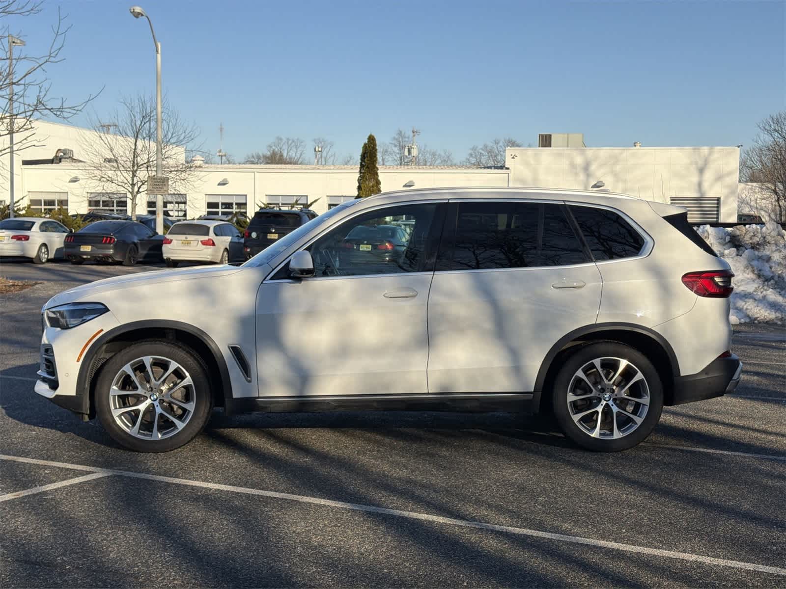 Thumbnail: 2020 BMW X5 - 11