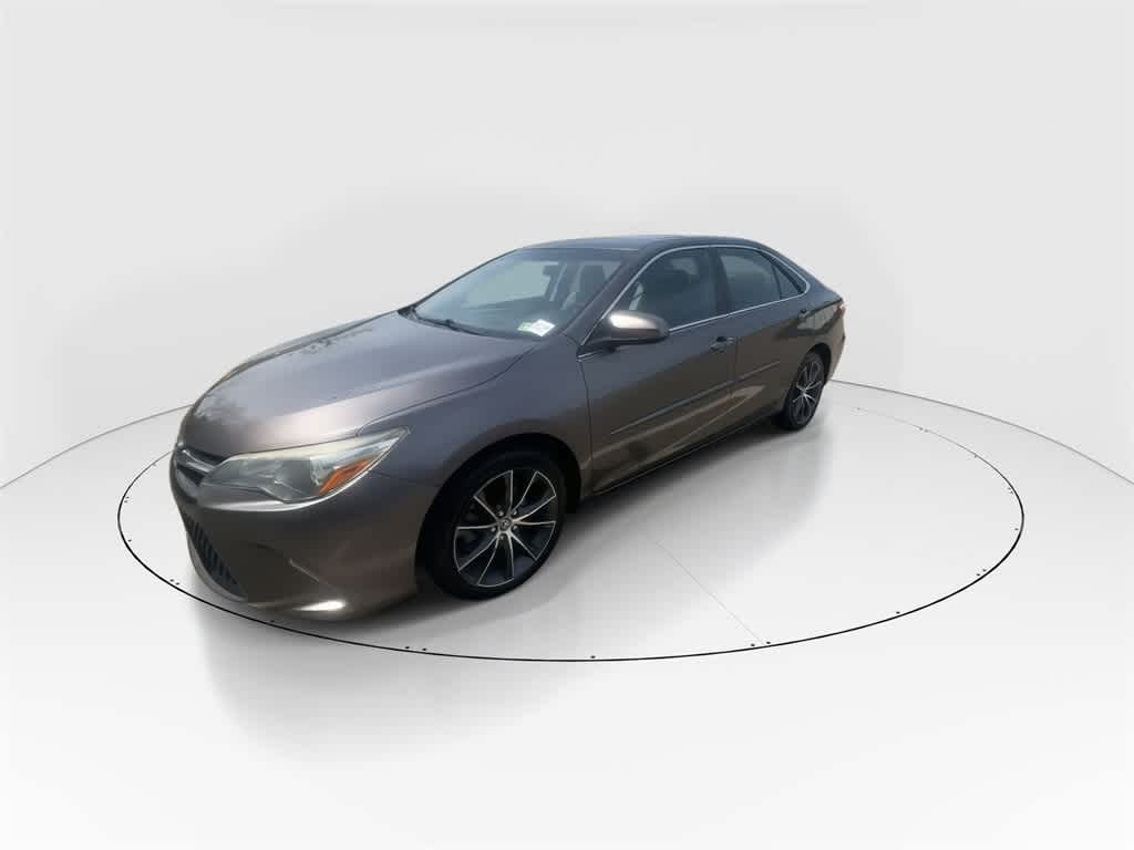 Thumbnail: 2015 Toyota Camry - 4