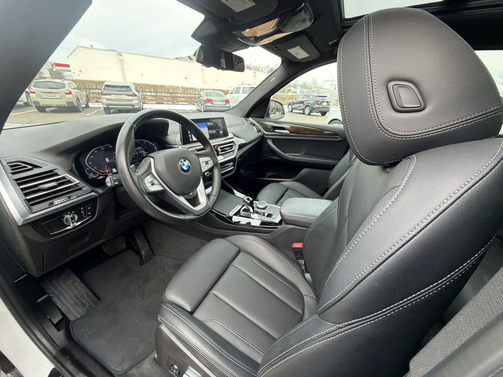 Thumbnail: 2023 BMW X3 - 10