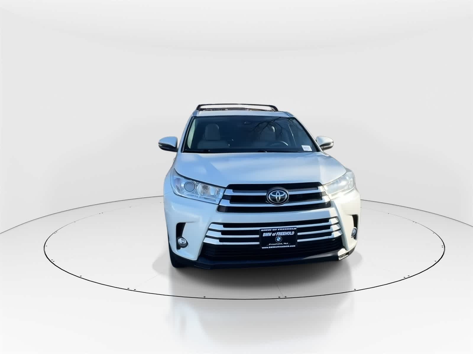 Thumbnail: 2017 Toyota Highlander - 4