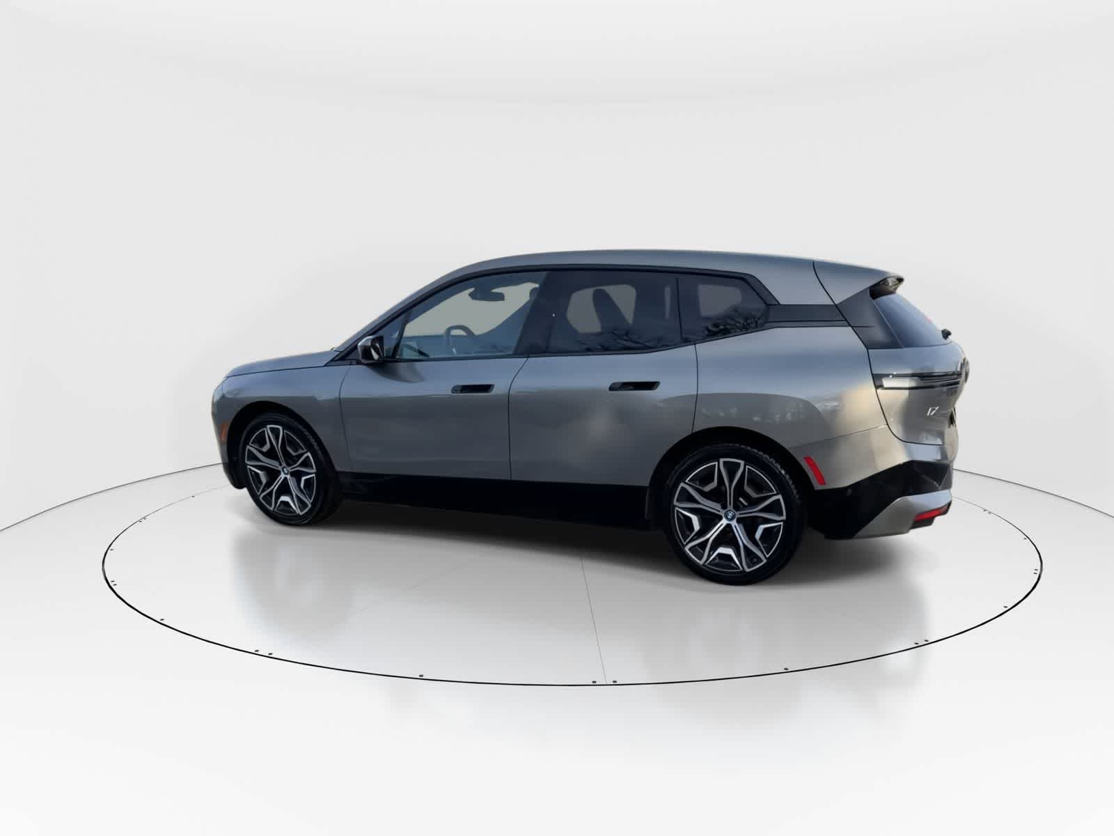 Thumbnail: 2023 BMW iX - 5