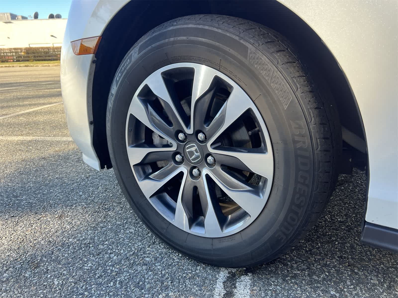 Thumbnail: 2021 Honda Odyssey - 16